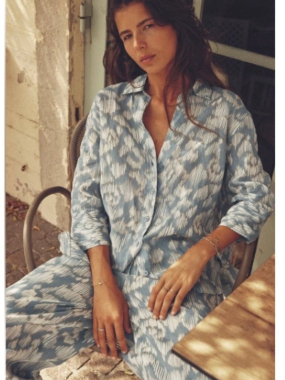 Zara Blue 100% Ramie Printed Shirt Blouse Lightweight Flowy Size Large NWOT